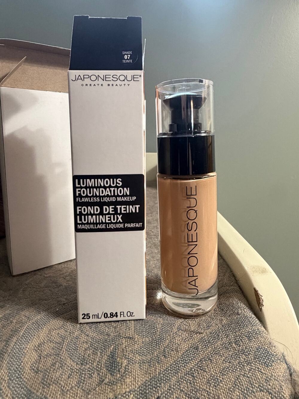 Japonesque Luminous Foundation shade 07
